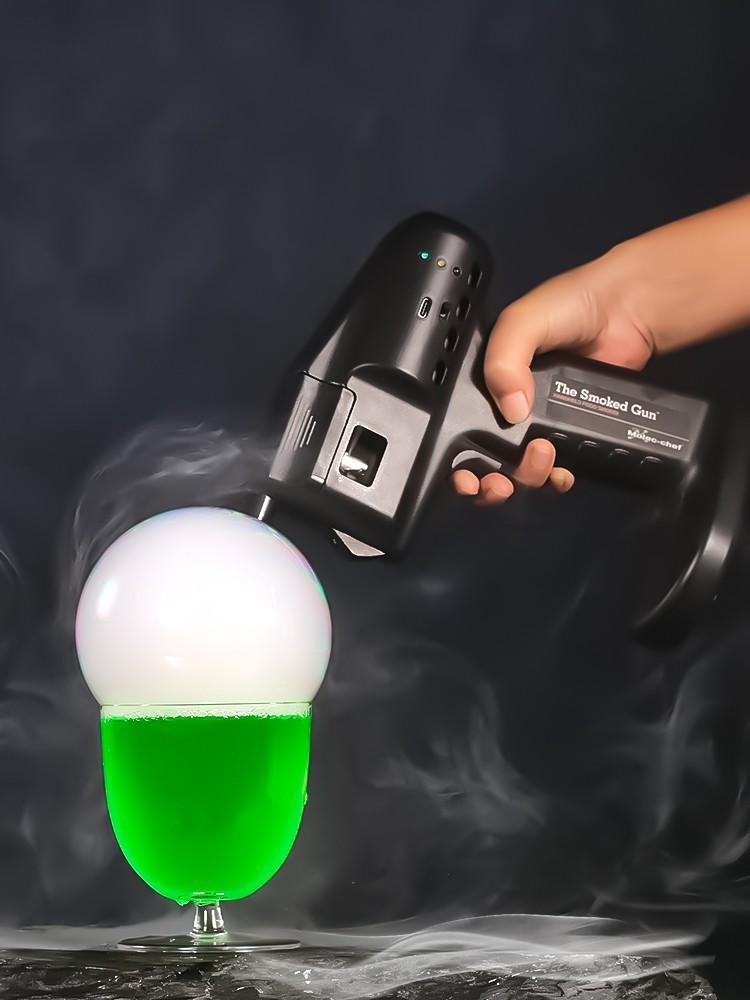 نكهة التدخين الناسف كوكتيل الم - مراجعة Smoking Gun Kit وسعره